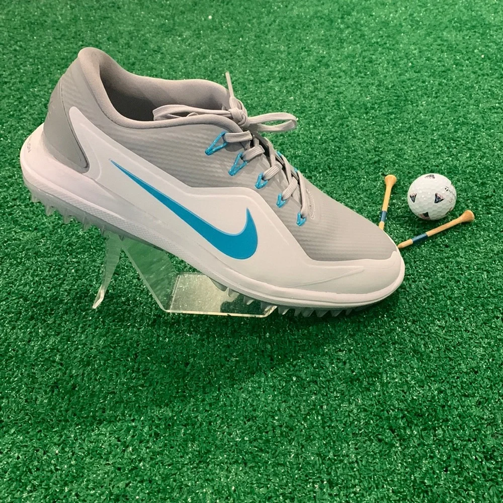 NWOB Mens Nike Lunarlon golf spikes. Size 9. - Picture 1 of 6